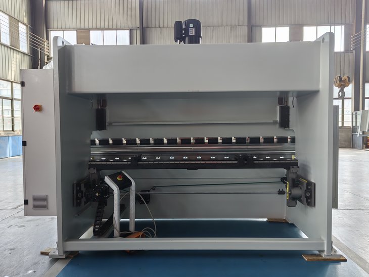 电液数控折弯机WE67K-135T3200 红 (ET17 同心模)