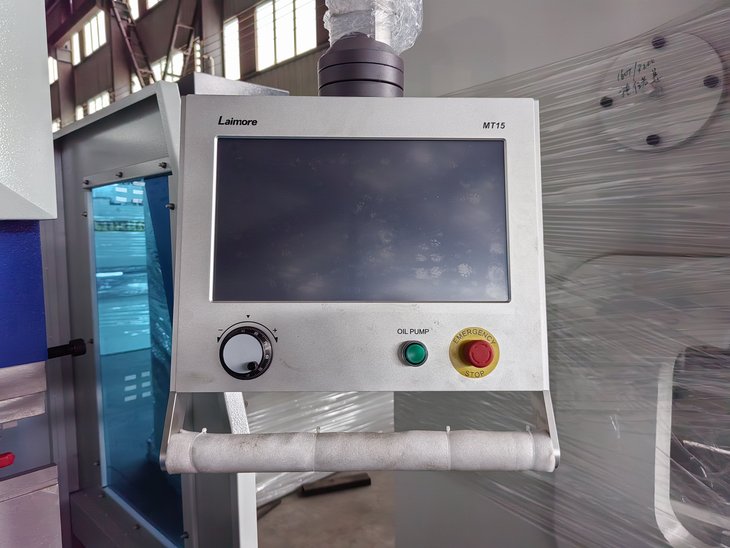 ��Һ���������WE67K-220T3200 �� (MT15, �ķ�ģ)