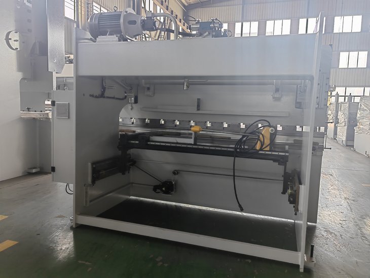 WC67K-40T2500